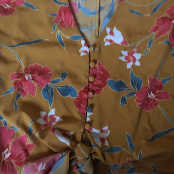 ASTR the Label Crop Top - Picture 6 of 8